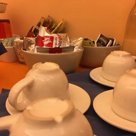 Bed and Breakfast Residenza Viviani 4*