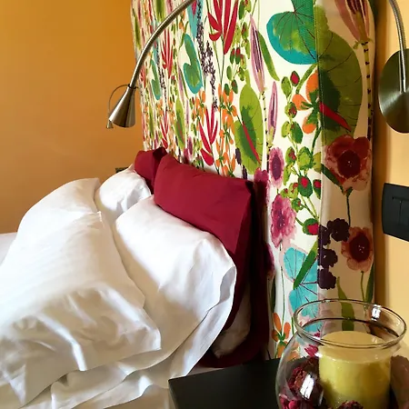לינה וארוחת בוקר Residenza Viviani 4*